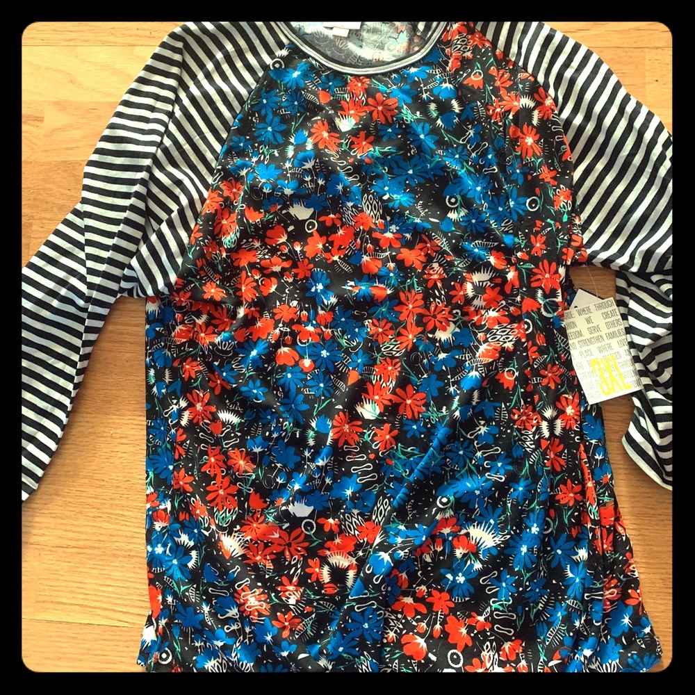 Lularoe NWT Randy 3X striped navy sleeves